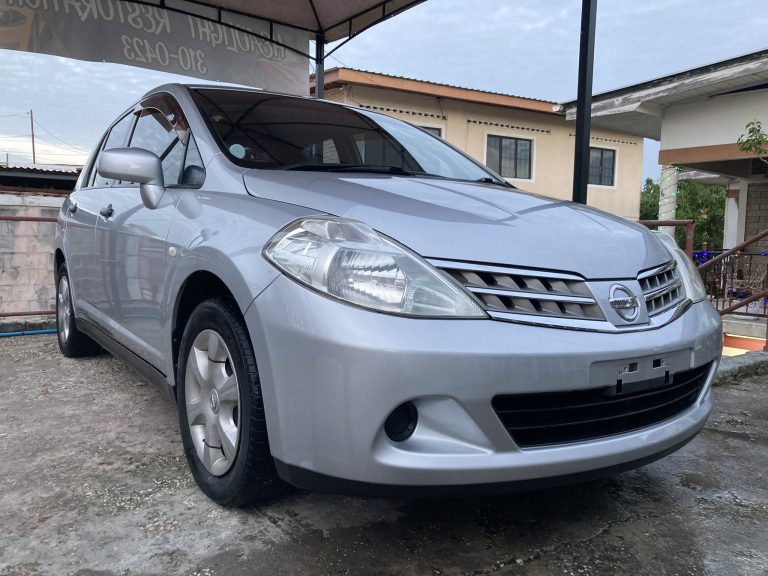 How to Choose a Professional Auto Detailer 2025